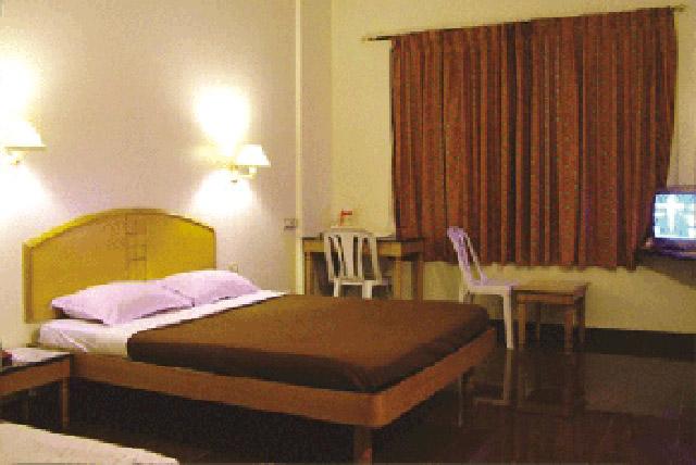 Kamat Executive Inn