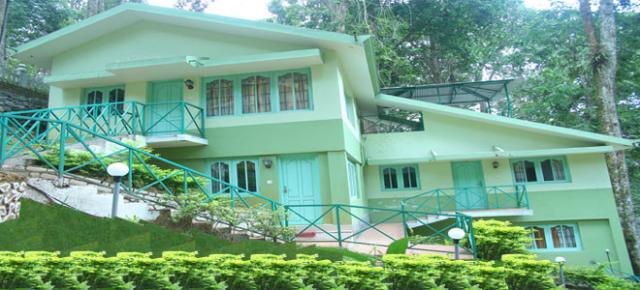Woodpecker Resort